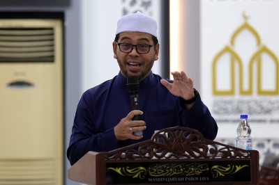 Jakim constantly monitors allocation channelled to Muslim converts, says deputy minister
