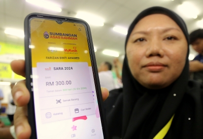 Sumbangan Asas Rahmah’s expansion to cover purchases beyond basic necessities provide relief to recipients, say Perak residents
