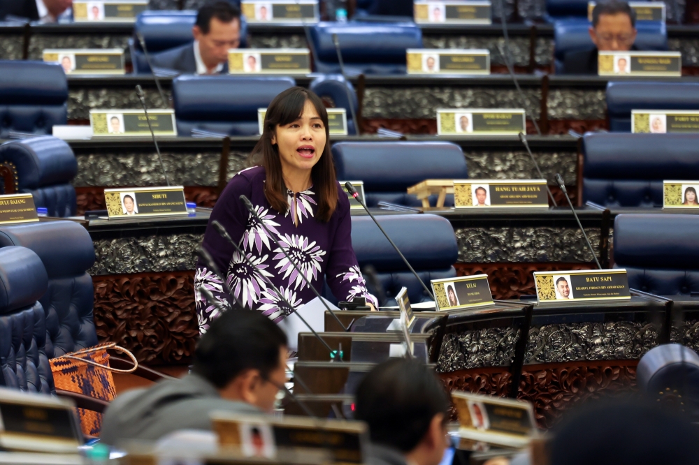 Deputy Communications Minister Teo Nie Ching  speaks at the Parliament in Kuala Lumpur March 4, 2024. — Bernama pic 