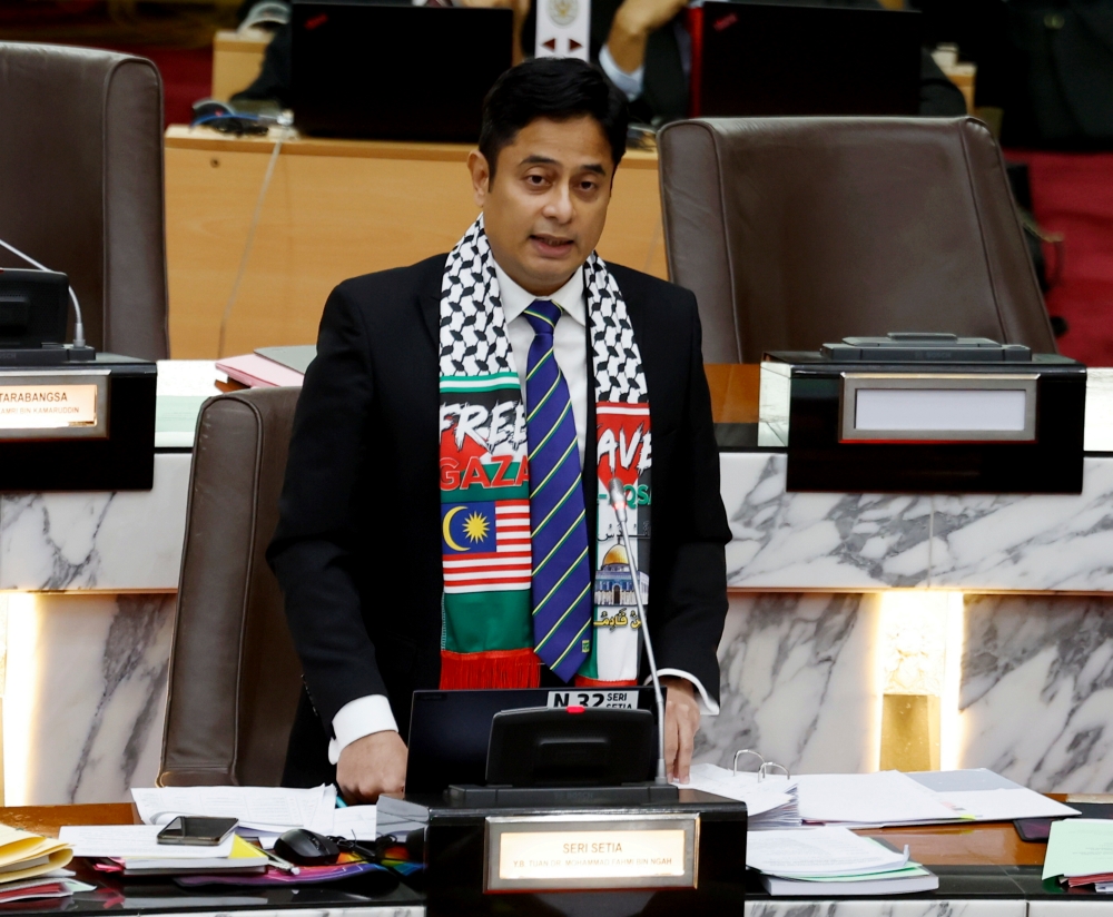 Selangor Islamic Affairs and Cultural Innovation exco, Mohammad Fahmi Ngah, explained that the disparity between income growth and the rising cost of living can have various negative implications on the psychology and social well-being of couples, leading to divorces. — Bernama pic