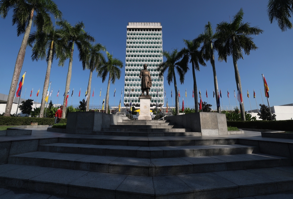 Through a reply published on the Parliament’s website today, the ministry said MyHSR Corp has been given the responsibility to carry out the Request for Information (RFI) process which ended on January 15. — Bernama pic