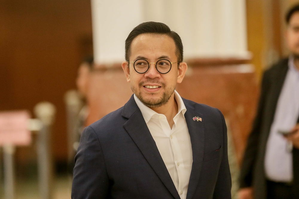 Human Resources Minister Steven Sim said the strategy will be drawn up based on the findings of the ‘Tripartite’ 2024 seminar held across the country throughout this year, involving a series of seminars with the involvement of demand side stakeholders, supply side stakeholders and government agencies as facilitators. — Picture by Sayuti Zainudin 