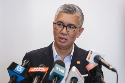 Tengku Zafrul rejects links to alleged MoU signing scam, wants police to investigate