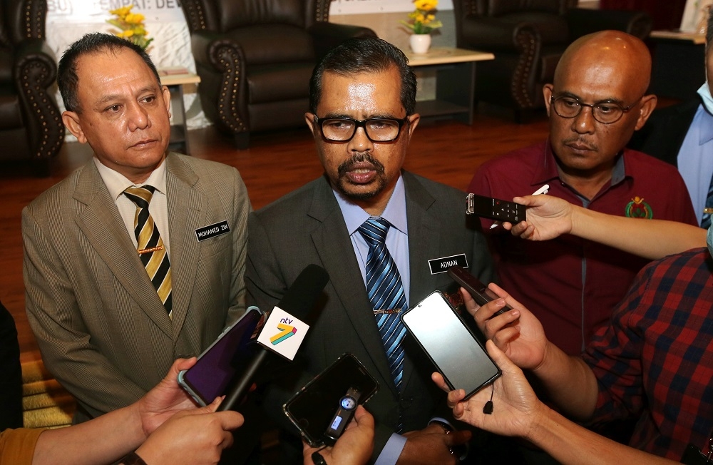 Cuepacs president Datuk Adnan Mat said the congress will appreciate it if the government provides special financial assistance to civil servants and government retirees in conjunction with the upcoming Aidilfitri celebration in April. — Picture by Farhan Najib