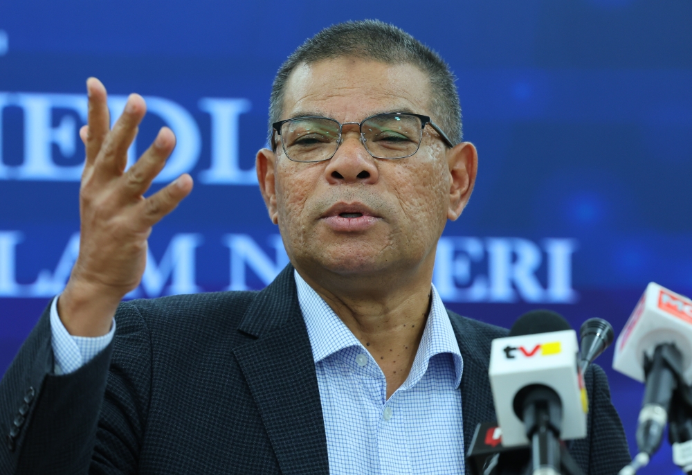 Rejecting the group’s allegations contained in its ‘We Can’t See the Sun: Malaysia’s Arbitrary Detention of Migrants and Refugees’ report published two days ago, the minister also denied there was a lack of healthcare access for immigration detainees. — Bernama pic 