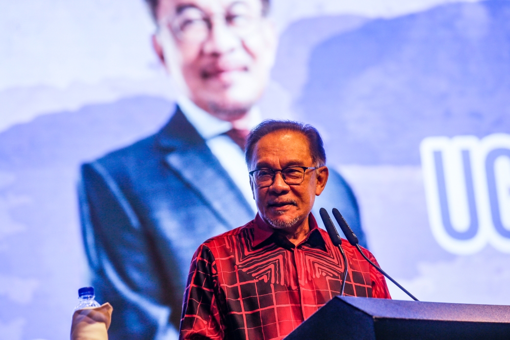 Anwar’s China stance helps ease tensions, preserves Malaysia’s neutrality, say analysts