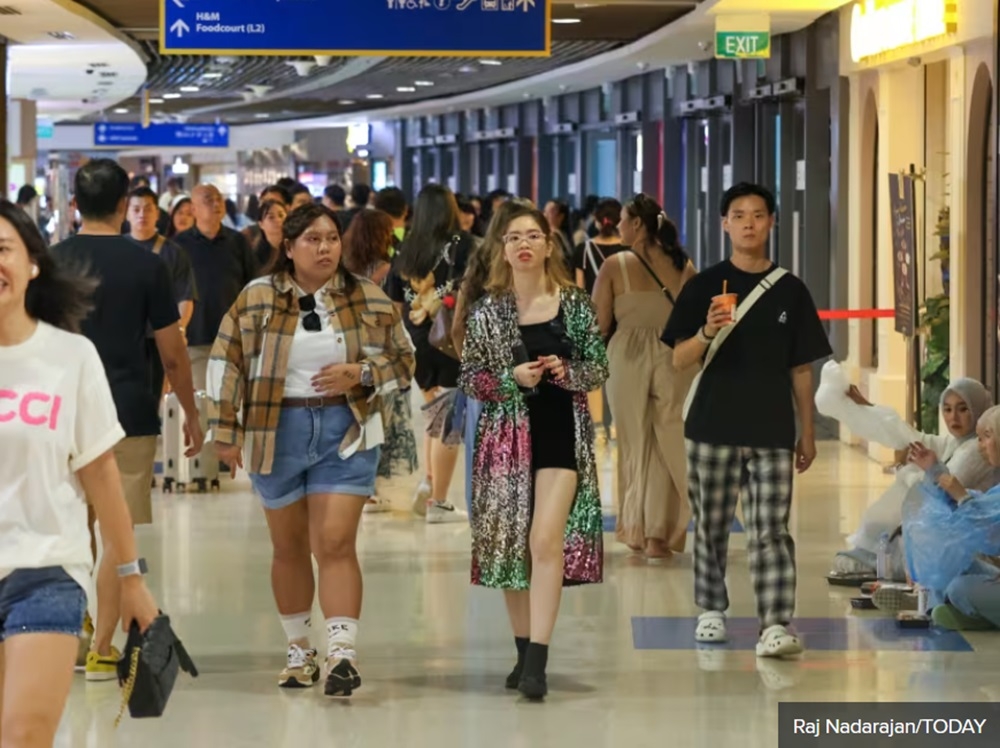 Crowds seen in Kallang Wave Mall, on the same day as Taylor Swift’s fifth concert at the National Stadium March 8, 2024. — TODAY pic