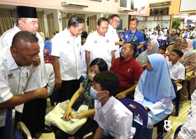  Foto zu Curriculum unaffected when school term starts in Jan 2026, says 