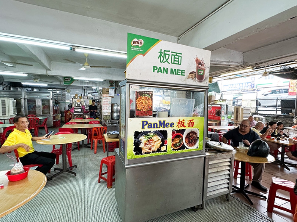 Look for this 'pan mee' stall in the middle of this busy coffee shop