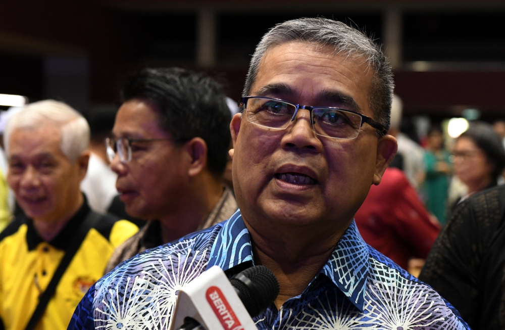 Minister of National Unity Datuk Aaron Ago Dagang called on all parties to immediately stop the polemics on vernacular schools in the country, as it would shake the spirit of unity and harmony among the people. — Bernama pic 
