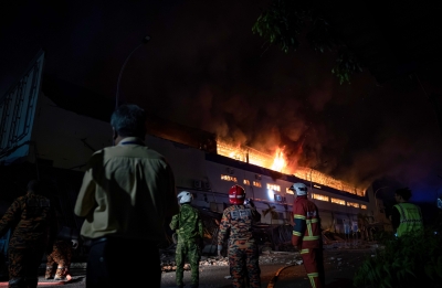 Mydin hypermarket fire in Ipoh brought under control, says Perak Fire Dept