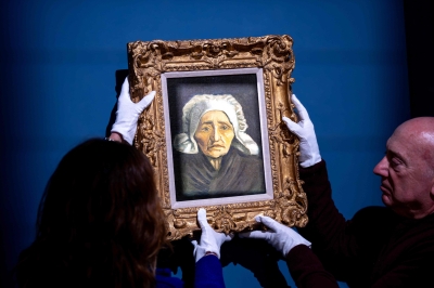 Rare Van Gogh fetches ‘several million’ at Dutch art fair 