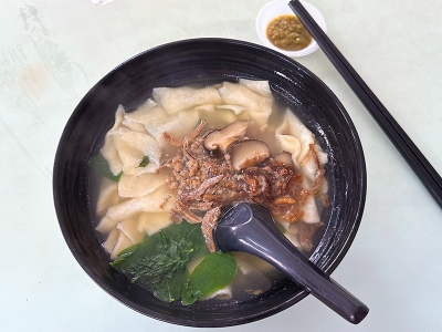 Check out this ‘pan mee’ stall in the popular PJ Sea Park’s Sun Fatt Kee Restaurant