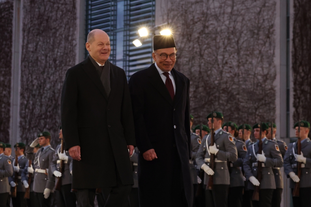Prime Minister Datuk Seri Anwar Ibrahim meets German counterpart Chancellor Olaf Scholz at the Federal Chancellory in Berlin March 12, 2024. ― Bernama pic