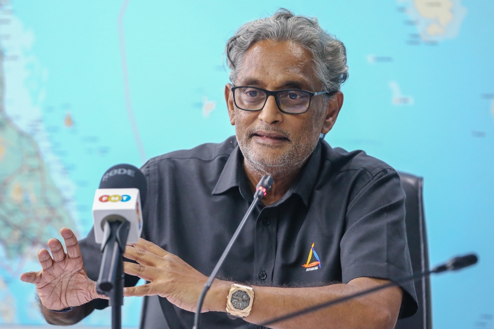 Suhakam vice-chairman Ragunath Kesavan speaks during a press conference in Kuala Lumpur March 13, 2024. — Picture by Yusof Mat Isa
