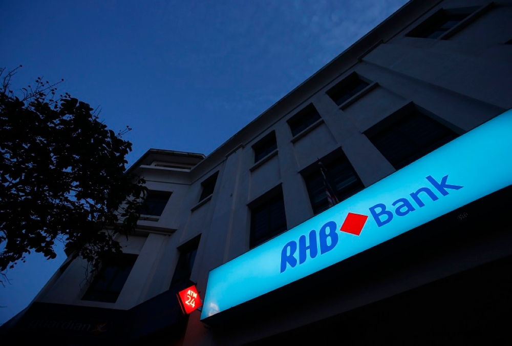 RHB Bank Bhd has subscribed for an additional 3.4 new Boost Bank shares for RM3.4 million cash to maintain its 40 per cent equity interest in the digital bank. —  Reuters pic