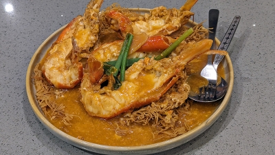 GalahGala brings halal ‘sang har mee’ and more Chinese seafood classics to Taman Tun Dr Ismail