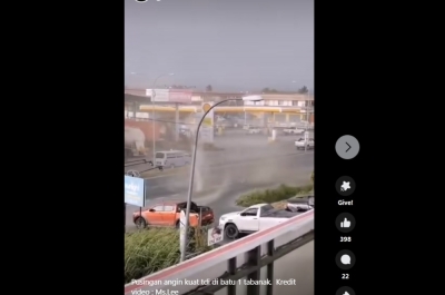 Two buildings in Lahad Datu damaged by tornado-like phenomenon (VIDEO)