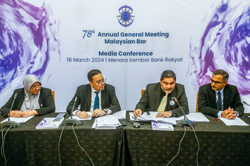 A new Malaysian Bar President for 2024 and 2025 Mohamed Ezri Abdul Wahab (second left) and Vice President Anand Raj Balasupramaniam (second right) at the press conference during the Malaysian Bar AGM at KL Sentral March 16, 2024. — Picture by Hari Anggara.