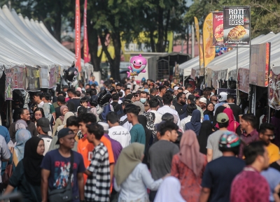 As Ramadan bazaars lose lustre for being pricey and substandard, some Malaysians turn to alternatives for ‘buka puasa’