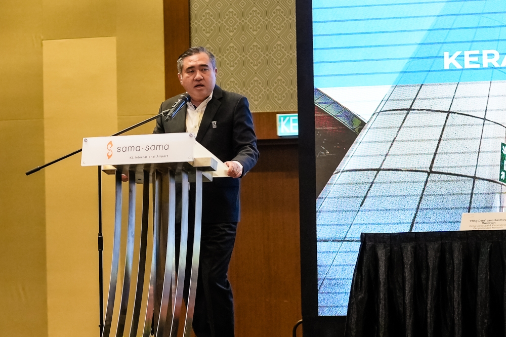 Transport Minister Anthony Loke delivers a speech during the Agreements Signing Ceremony between the Malaysian government and Malaysia Airports at KLIA, Sepang January 18, 2024. — Picture by Raymond Manuel