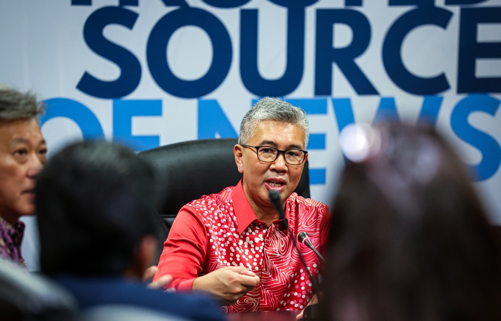 Datuk Seri Tengku Zafrul Abdul Aziz says Malaysian companies should consider investing in the semiconductor industry and make the leap to position themselves in the front-end of the global semiconductor ecosystem. ― Bernama pic