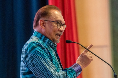PM Anwar affirms federal govt’s obligation in fulfilling state allocations after PAS-led Terengganu accuses Putrajaya of ‘cruelty’ for oil payment arrears