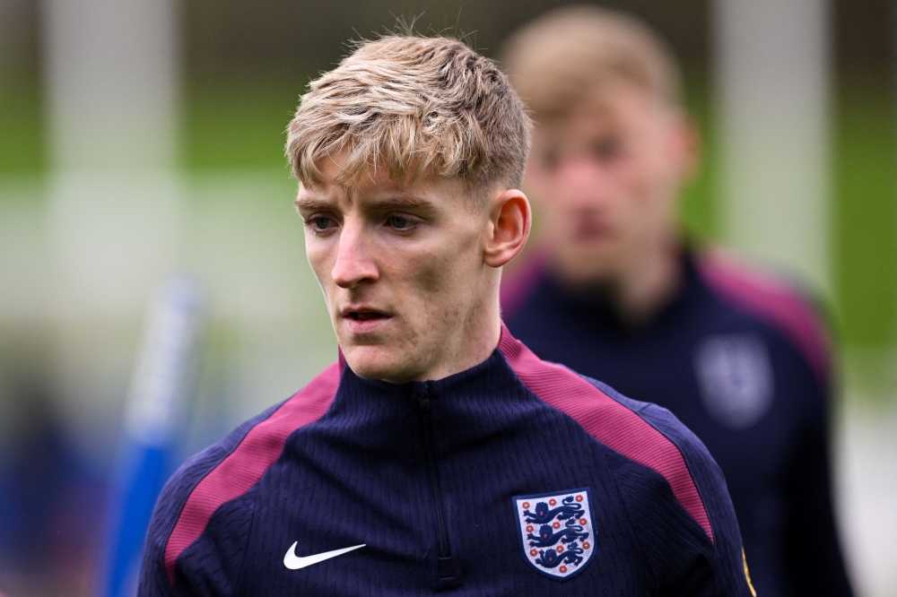 Gordon had ‘tunnel-vision’ for England dream despite Scotland interest ...