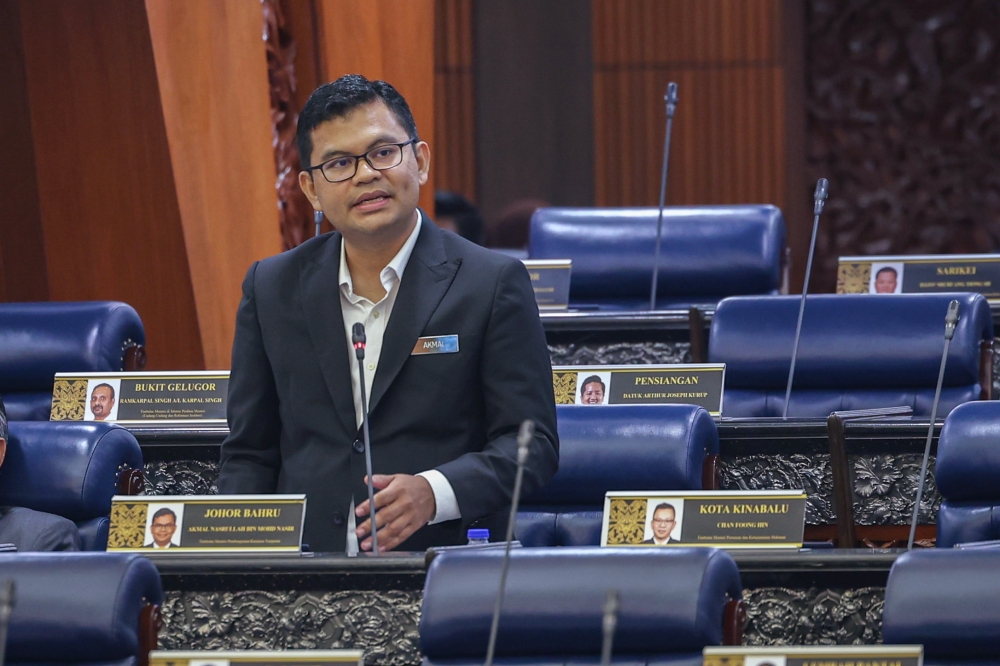 Deputy Minister of Energy Transition and Water Transformation Akmal Nasrullah Mohd Nasir said that through NEM introduced since 2017, domestic users can utilise electricity generated from solar panels. — Bernama pic