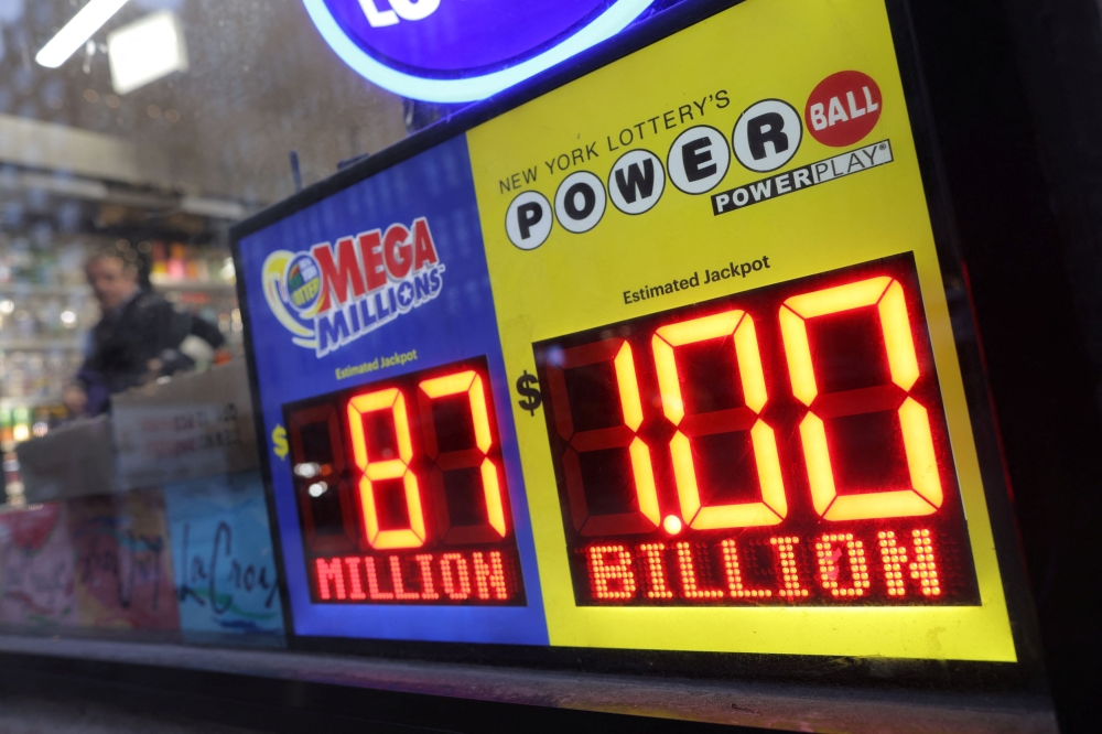 A Powerball drawing for US$800 million, one of the largest jackpots in the history of that US lottery game, found no winners last night, ahead of an even larger prize up for grabs in the Mega Millions drawing on Tuesday. ― Reuters pic