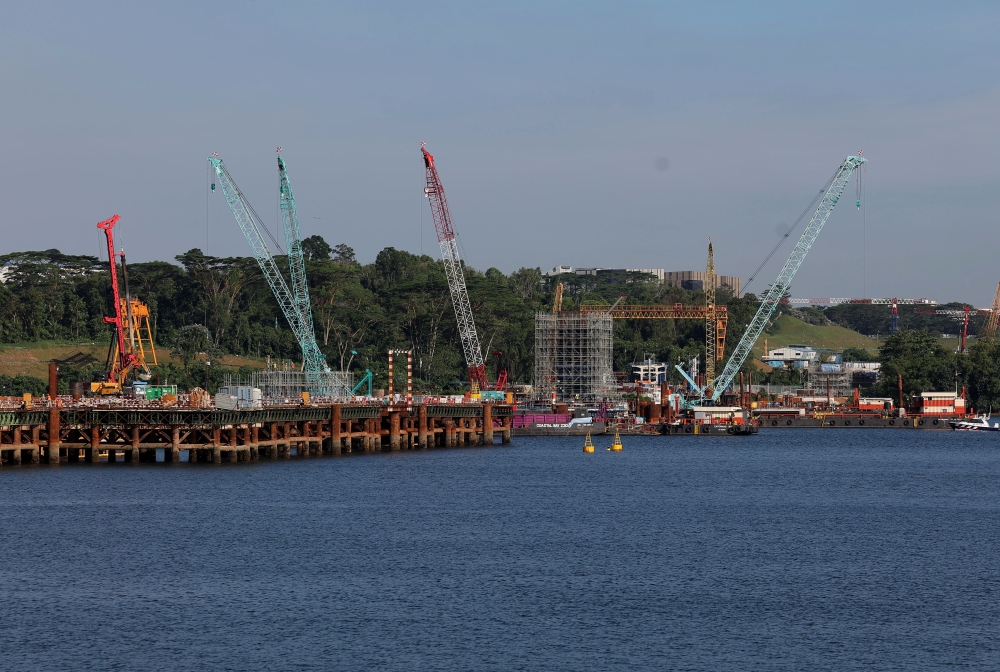 According to property marketplace iProperty Malaysia, the demand for Johor Baru properties climbed by 17 per cent when the RTS Link reached 50 per cent completion in April 2023. ― Bernama pic