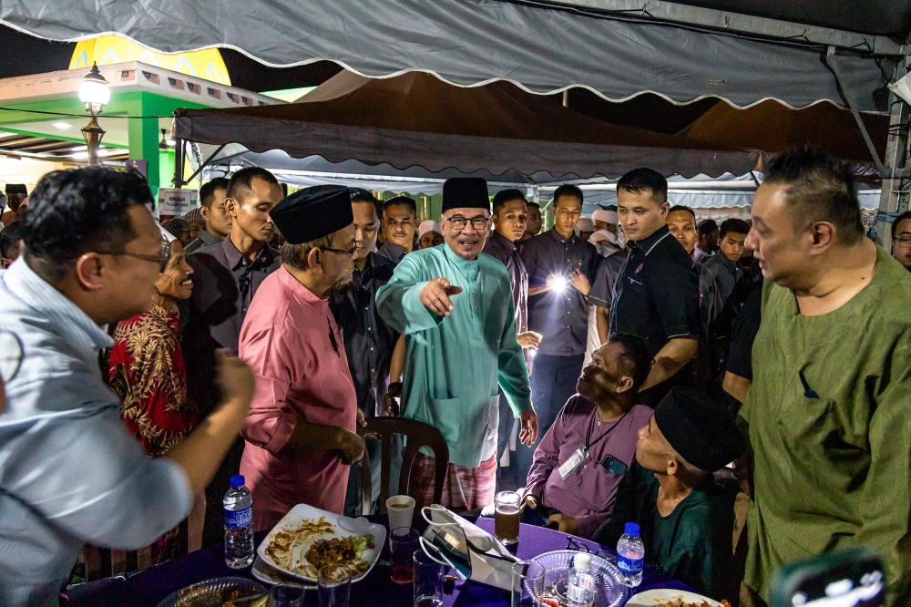 Prime Minister Datuk Seri Anwar Ibrahim during the breaking of fast event at Ashabus Solihin Mosque in Kajang, Selangor, March 27, 2024. — Picture by Firdaus Latif
