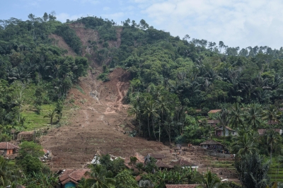 Four bodies found, six missing after Indonesia landslide - Vimarsana News