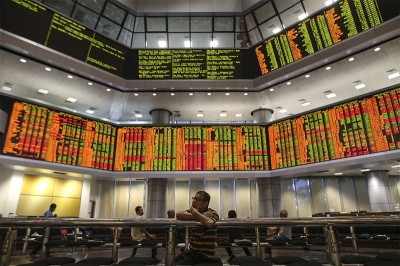 Bursa Malaysia ends lower in tandem with regional peers - Vimarsana News