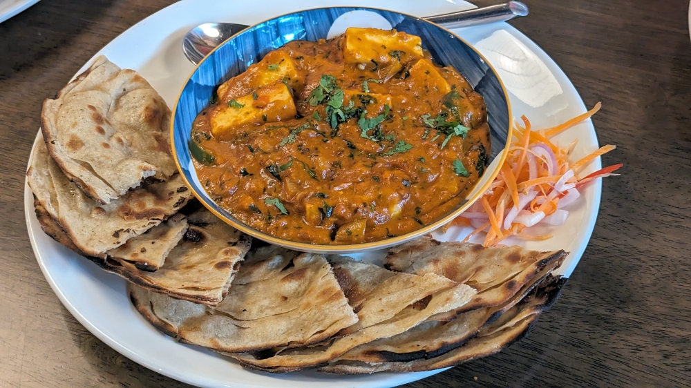 I couldn’t get enough of the Kadhai Paneer with Laccha.