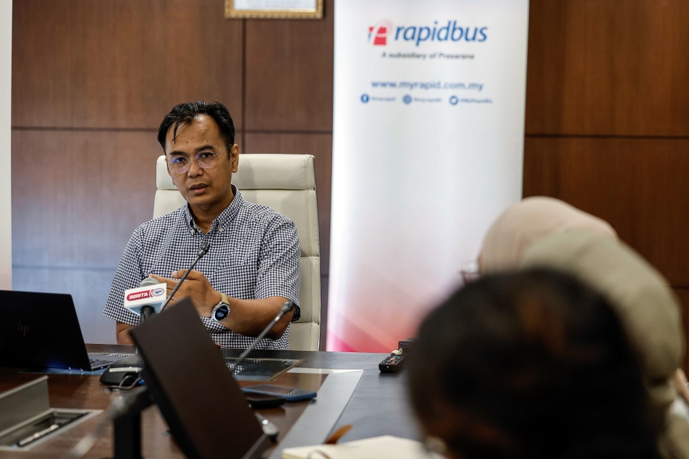 Rapid Bus Sdn Bhd chief executive officer, Muhammad Yazurin Sallij, clarified that this alignment signifies the company’s enduring commitment to improving service quality, which includes phasing out buses that have reached their maximum lifespan. — Bernama pic    