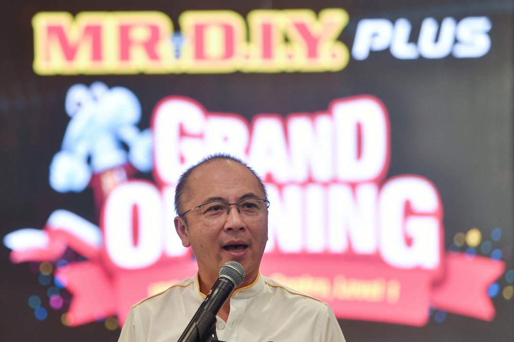MR D.I.Y. Group’s CEO Adrian Ong said its latest outlet, spanning over 23,000 square feet, will feature the international concept from its four brands, namely MR D.I.Y., MR. DOLLAR, MR. TOY and EMTOP under one roof. — Bernama pic