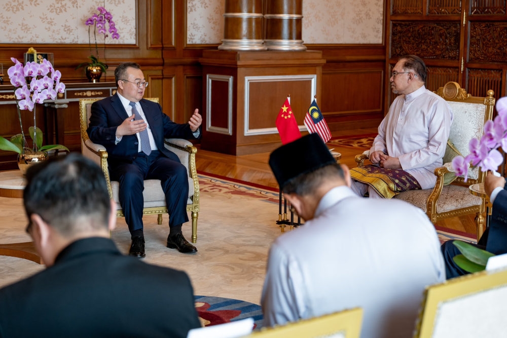 Prime Minister Datuk Seri Anwar Ibrahim with Liu Jianchao, Minister of the International Department of the Central Committee of the Communist Party of China at Perdana Putra, Putrajaya, March 29, 2024. — Picture from X/Anwar Ibrahim 