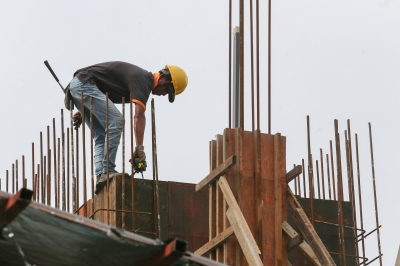 Kenanga Research maintains 'overweight' call on construction sector - Vimarsana News