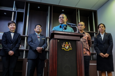 HR Ministry appoints two women as Industrial Court chairmen, says minister - Vimarsana News
