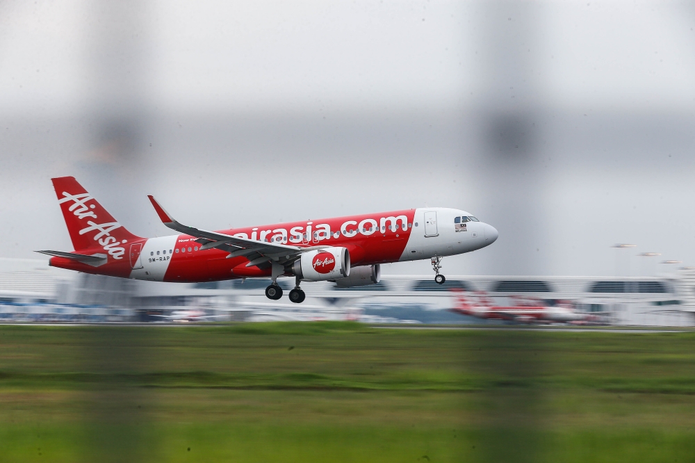 Report: AirAsia to bet recovery on smaller Chinese cities