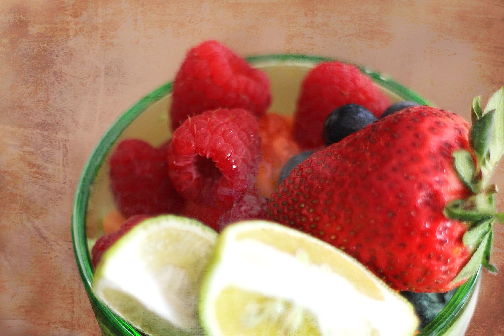 Let the bright fruity flavours shine.