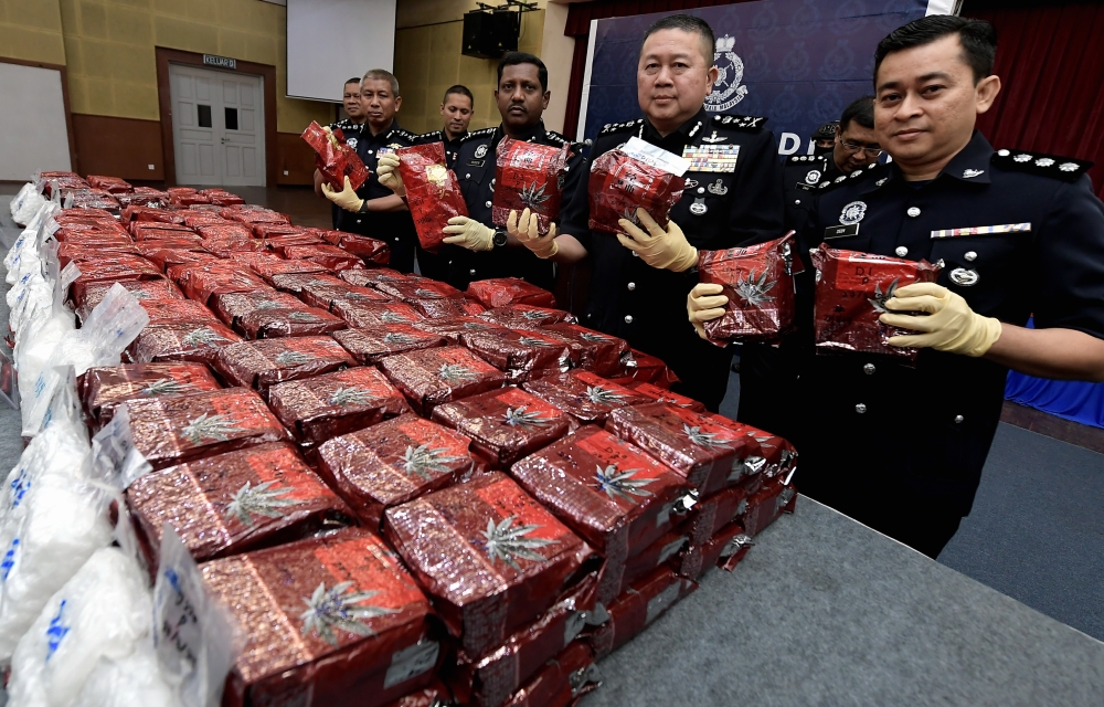Police bust syndicate, seize drugs worth RM10.3m in Shah Alam | Malay Mail