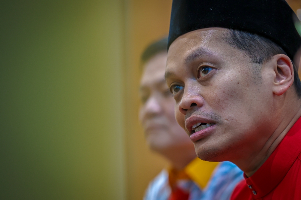 Minister Nik Nazmi Nik Ahmad said that to ensure the best result, the ministry through the National Negotiation Committee had held engagement sessions with various stakeholders comprising ministries, government agencies, industries and non-governmental organisations (NGOs). — Bernama pic 