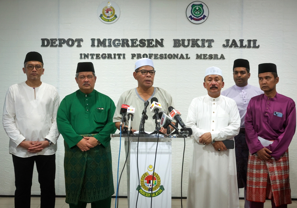 Home Minister Datuk Seri Saifuddin Nasution Ismail said the centres were located in Nilai, Negeri Sembilan; Papar, Sabah and Miri, Sarawak. — Bernama pic  