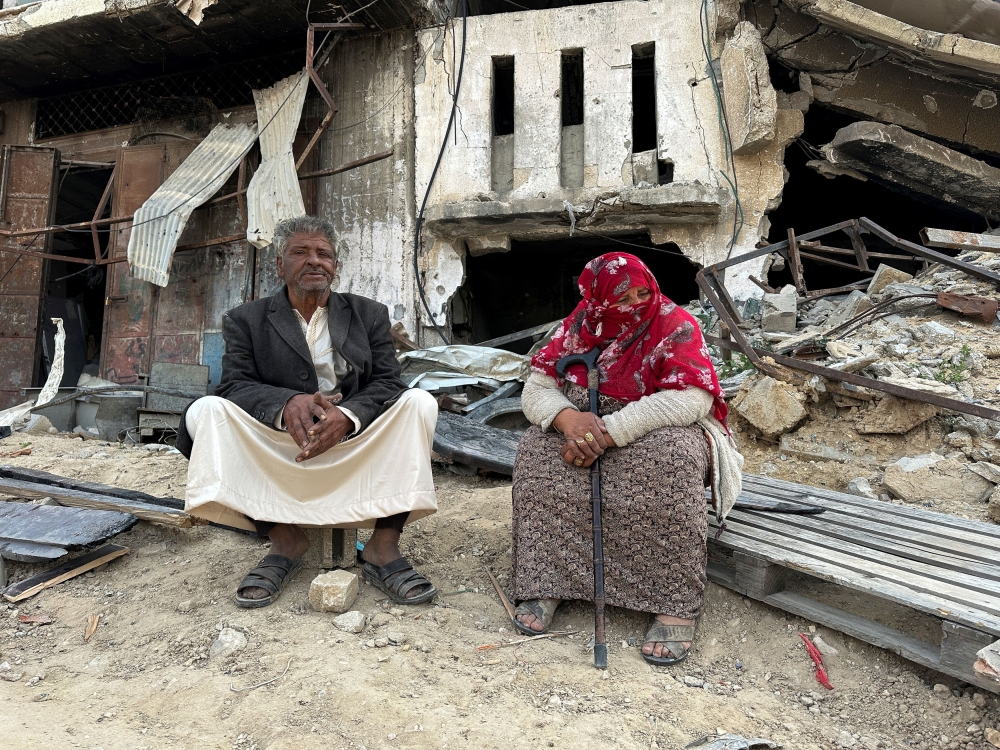 A Palestinian family returns to Khan Younis after Israeli forces withdrew from the city, amid the ongoing conflict between Israel and Hamas, in southern Gaza Strip, April 8, 2024. — Reuters pic