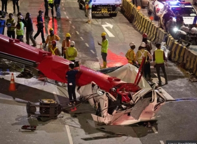 Singapore: Driver, 28, injured after falling construction crane crushes van in accident, crane operator arrested - Vimarsana News