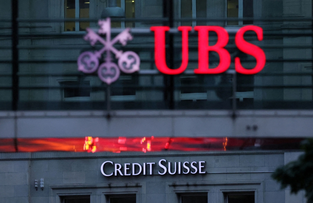 Switzerland’s government said today that UBS and three other systemically relevant banks must face tougher capital requirements to shield the country’s wider economy, a year after the rescue of Credit Suisse. — Reuters pic
