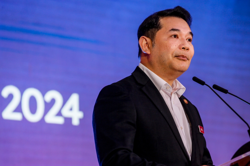 Last year, Economy Minister Rafizi Ramli announced that the new RON95 petrol subsidy programme to replace the blanket policy would be introduced this year. — Picture by Hari Anggara