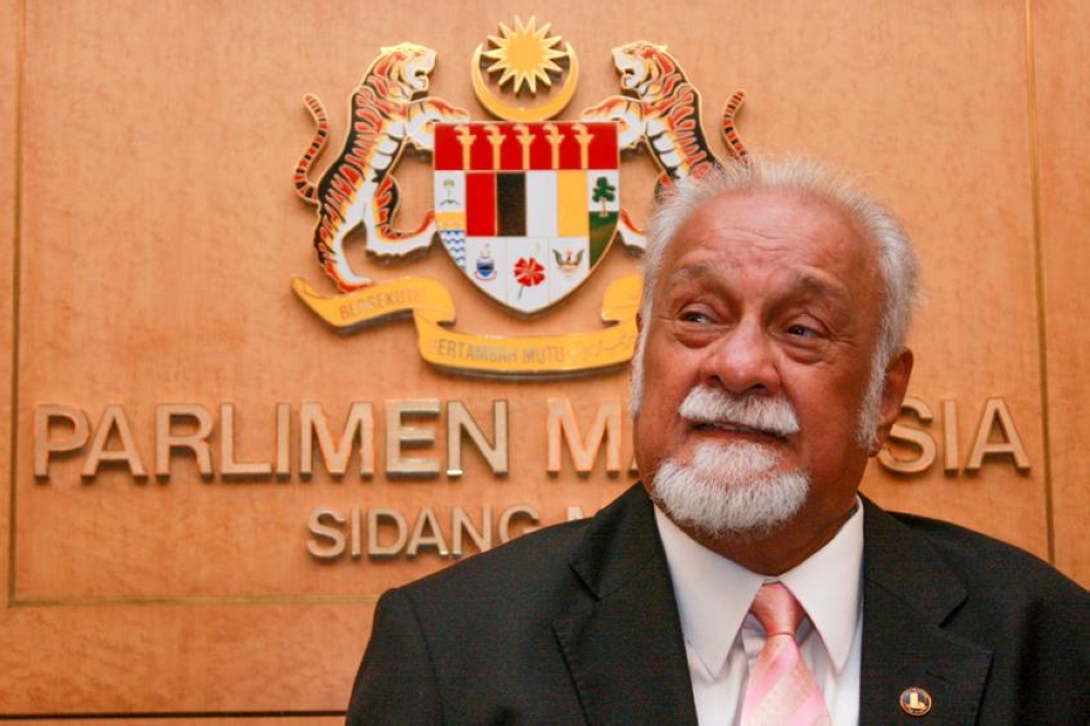 Karpal Singh is a towering Malaysian whose commitment and dedication to justice, the rule of law and good governance must be borne by the new generation of Malaysians. — File picture by Siow Feng Saw